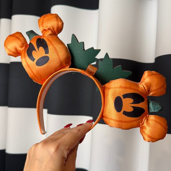 Disney Halloween Disney Minnie Mouse Jack-O'Lantern Mouse Ears Headband - Picture 2 of 7